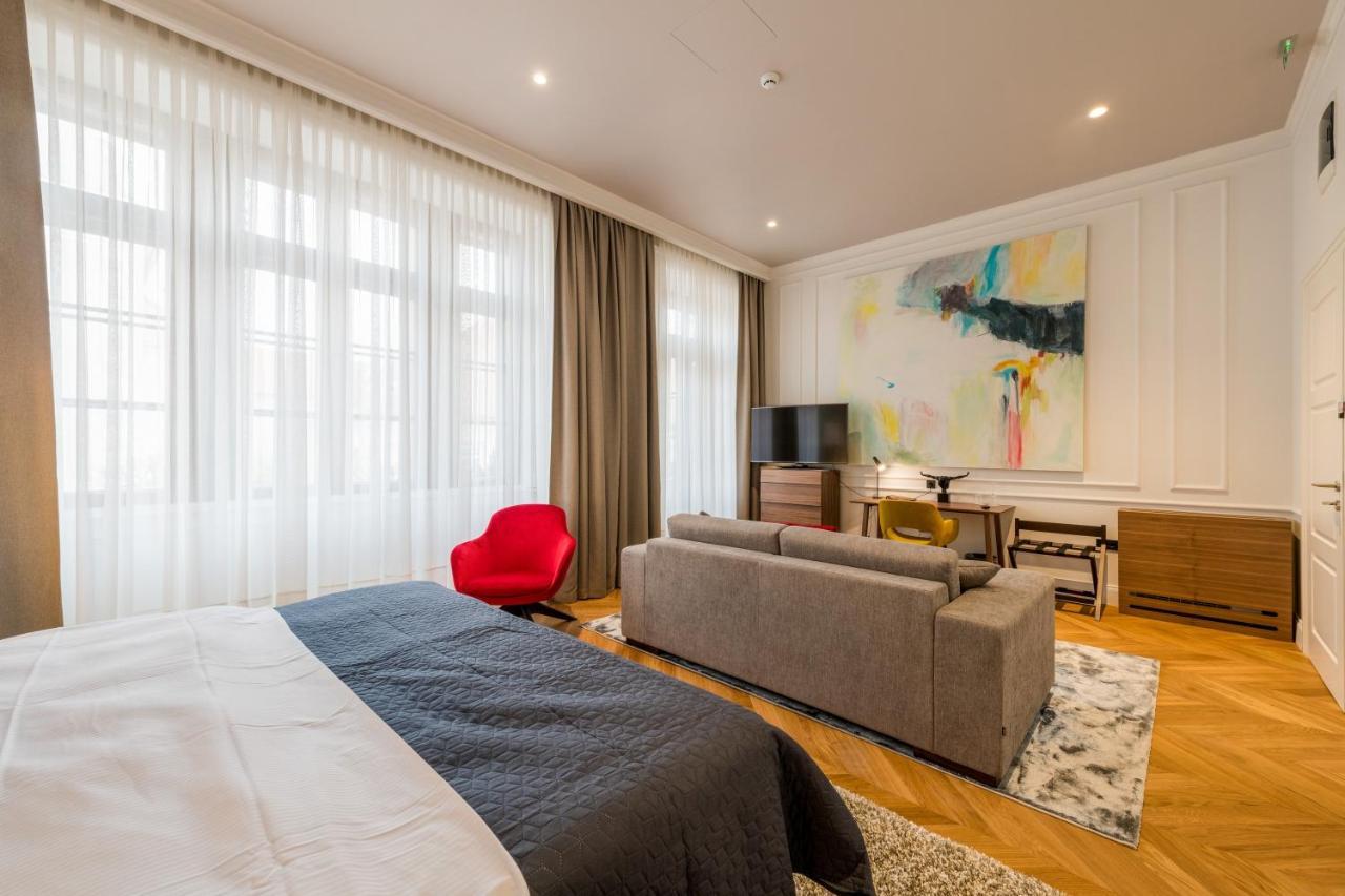 Boutique Hotel Tvrda 오시예크 외부 사진