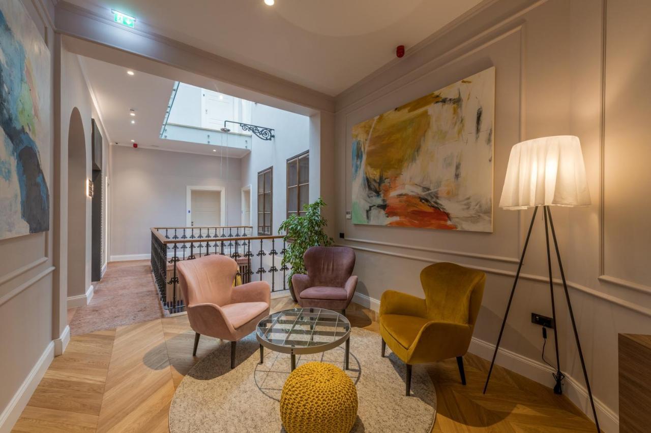 Boutique Hotel Tvrda 오시예크 외부 사진
