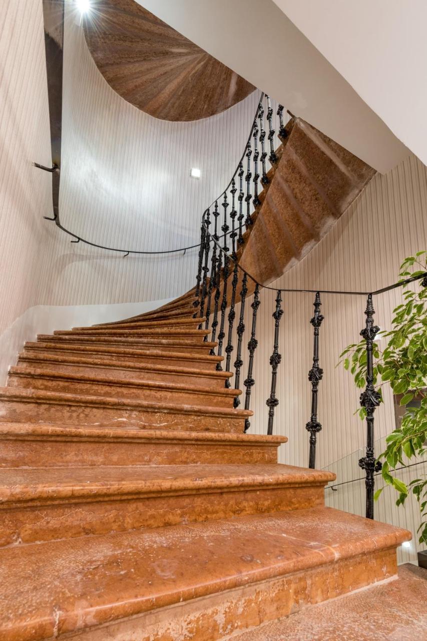 Boutique Hotel Tvrda 오시예크 외부 사진