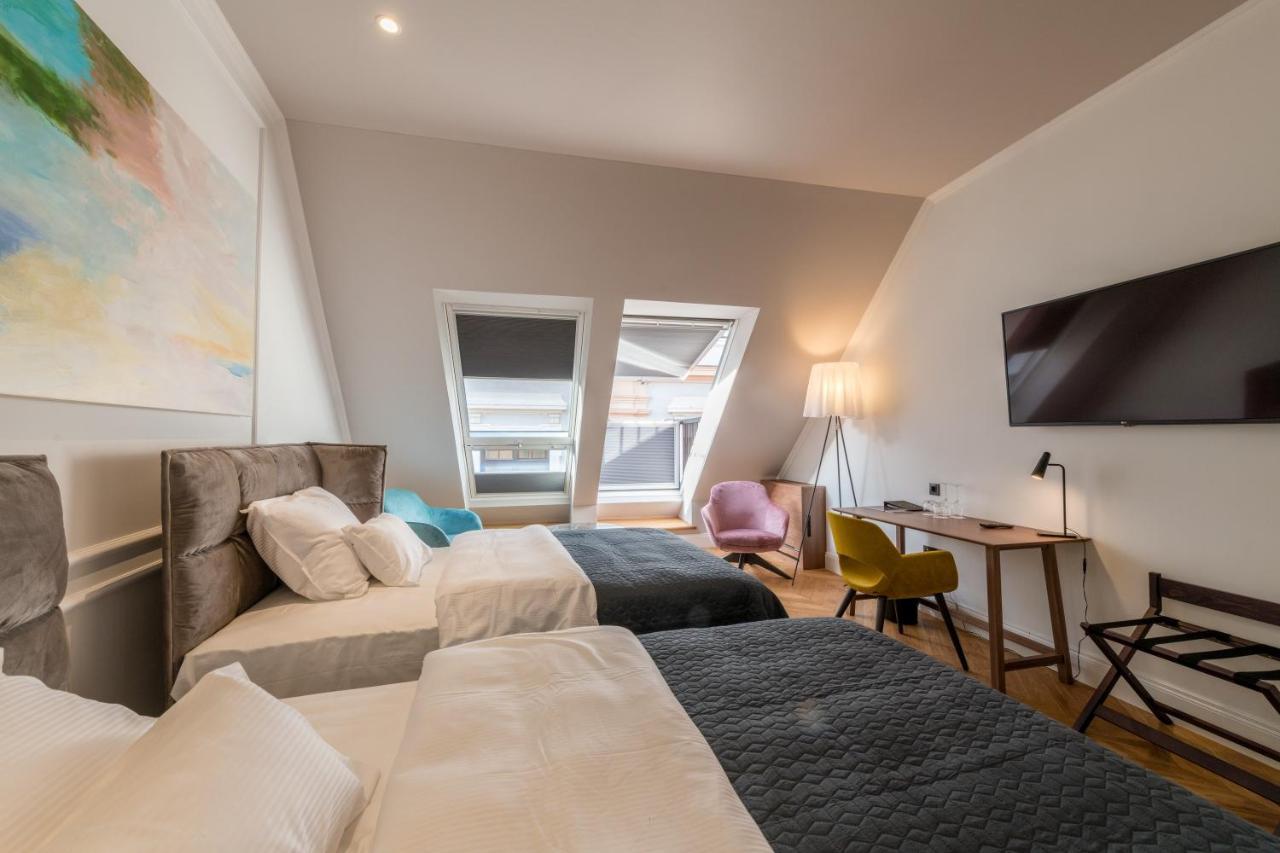 Boutique Hotel Tvrda 오시예크 외부 사진