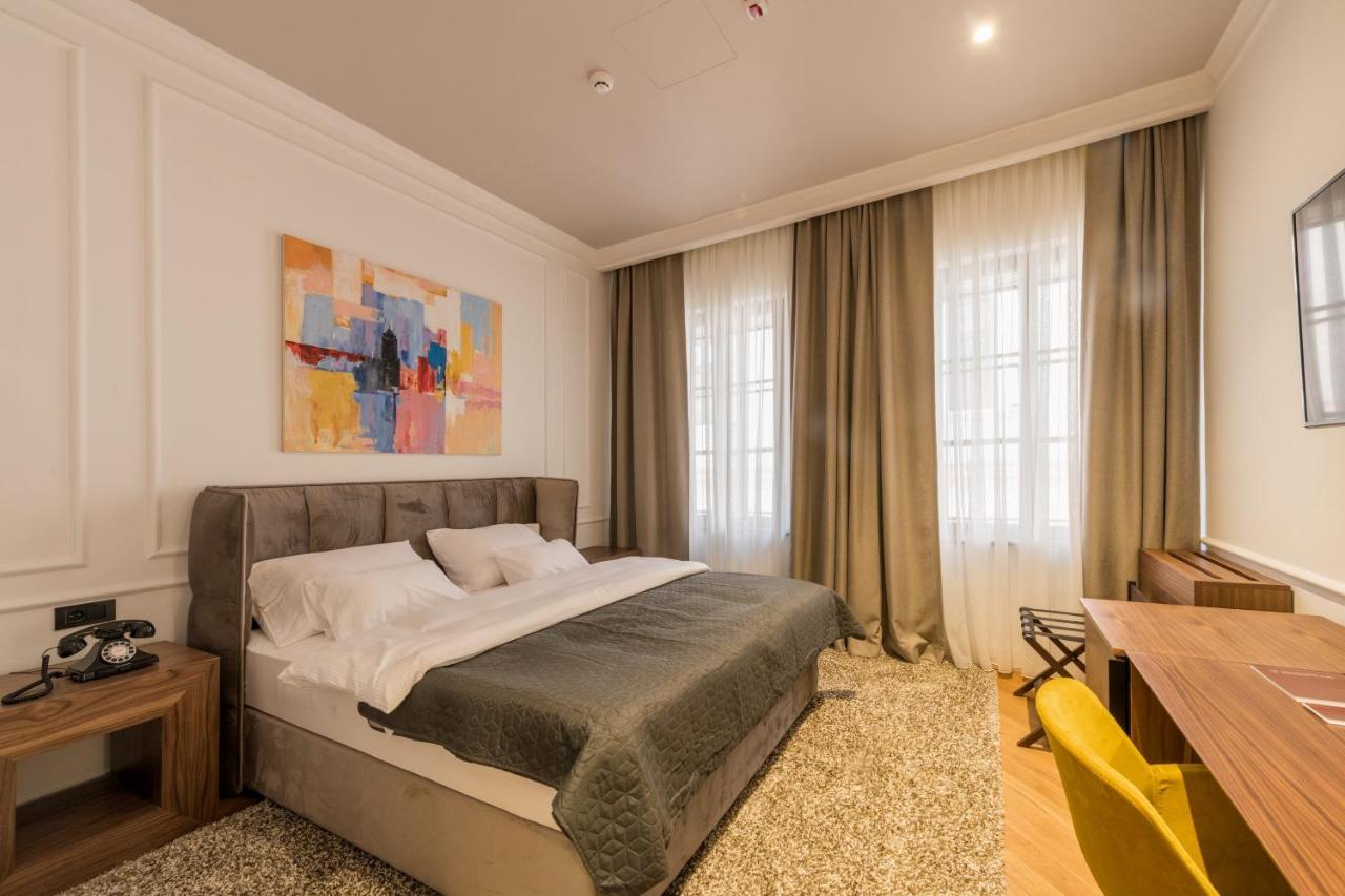 Boutique Hotel Tvrda 오시예크 외부 사진